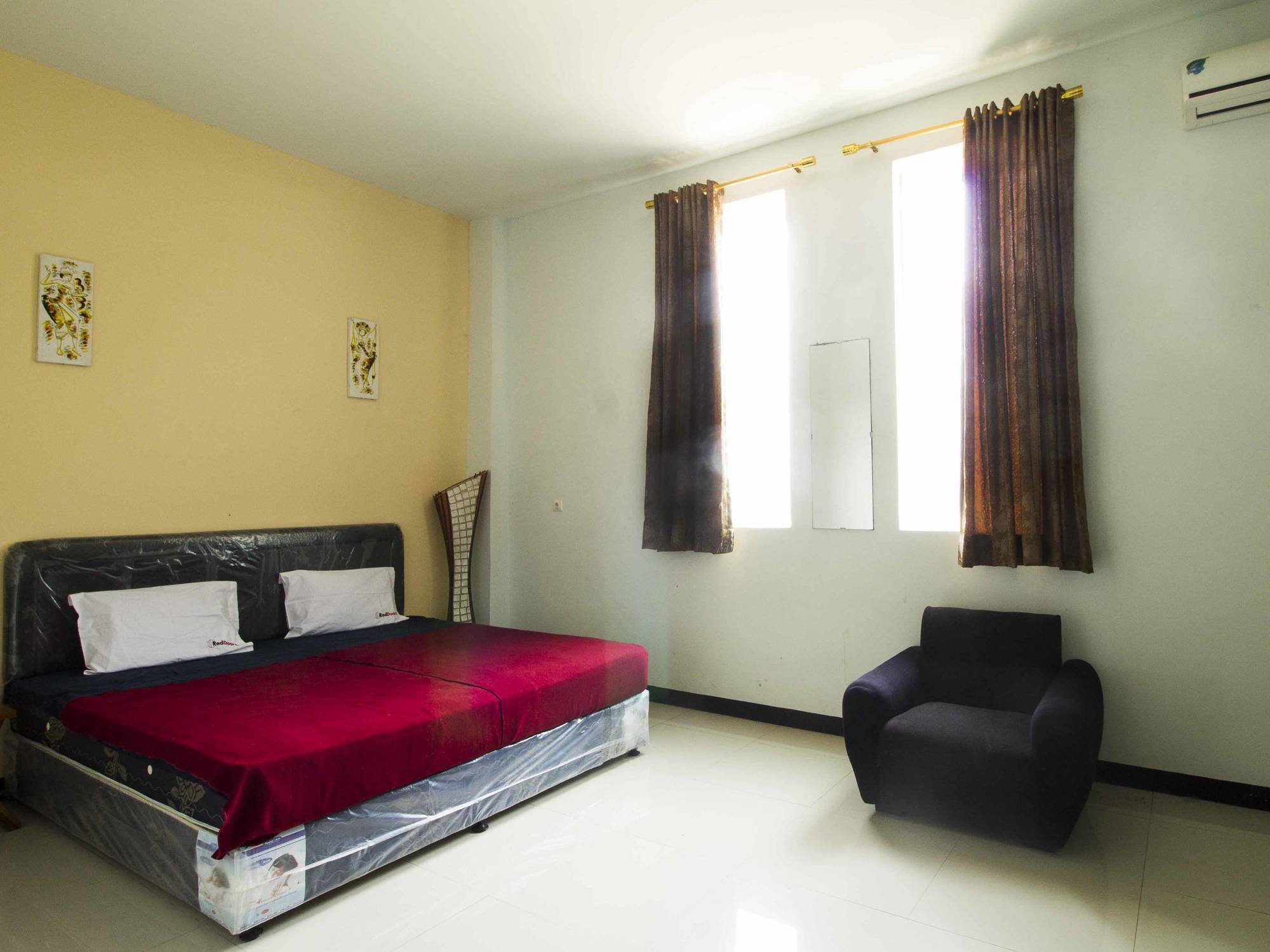 Reddoorz Near Trans Mall Hotel